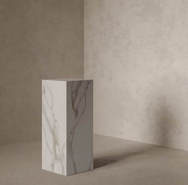 Marble Effect Plinth - Oro